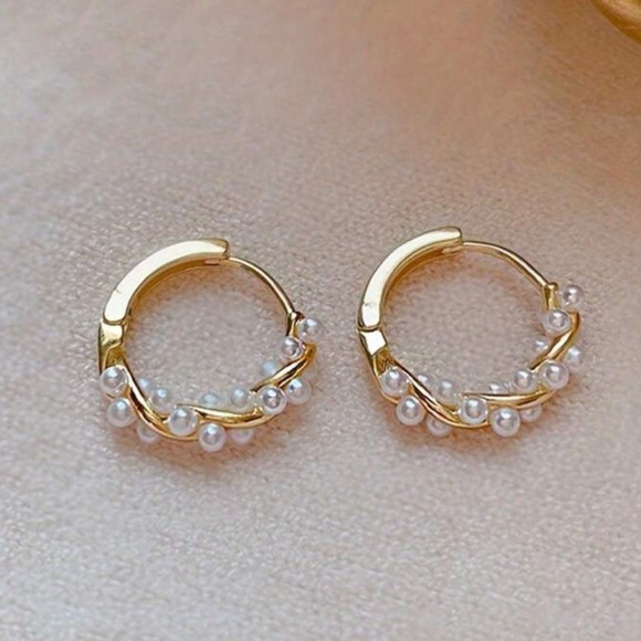 Elegant Gold Plated Hoop Earrings with Pearl Inlays - Picture 1 of 9